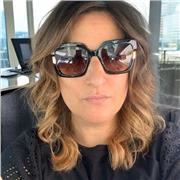 Parole che Uniscono Ogni Età!
Sono un insegnante madrelingua che trasforma la lingua italiana in un viaggio di scoperta e passione